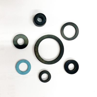 גומיה  ליזאקי (מידה: 24X17.5X3)