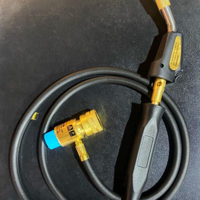 מלחם עם צינור להלחמה